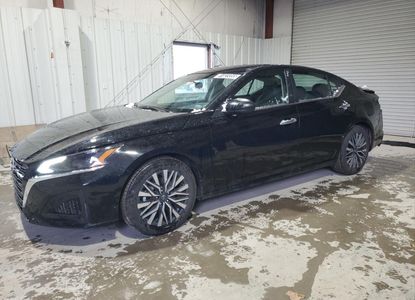 Vehicle Report for VIN 1N4BL4DV8SN405323 - Image 1