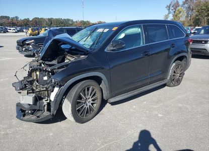 Vehicle Report for VIN 5TDKZRFH3JS547052 - Image 1