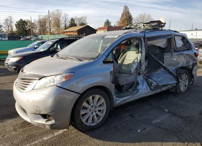 Vehicle Report for VIN 5TDDZ3DC6HS165427 - Image 1