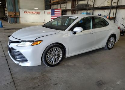 Отчет о транспортном средстве для VIN 4T1B11HK7KU697045 - изображение 1