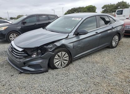 Vehicle Report for VIN 3VWCB7BU1LM017386 - Image 1