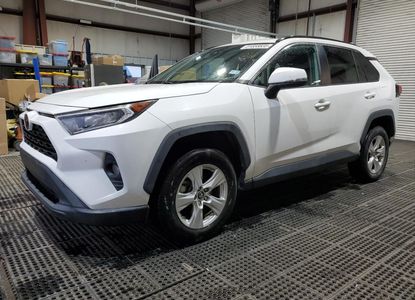 Vehicle Report for VIN 2T3P1RFV5KW041144 - Image 1