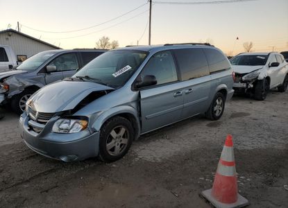 Informe del vehículo para VIN 2D4GP44L15R137745 - Imagen 1