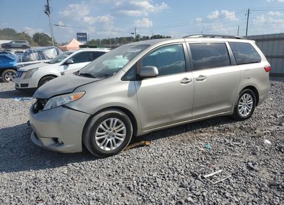 تقرير المركبة لـ VIN 5TDYK3DC4FS674760 - الصورة 1