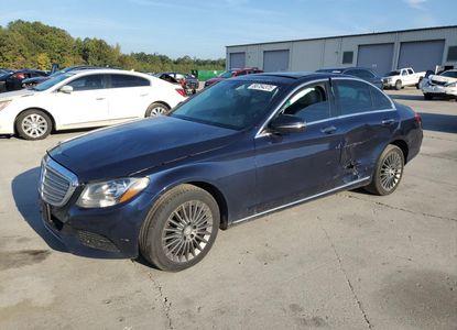 Rapport sur le véhicule pour VIN 55SWF4KB2GU100545 - Image 1