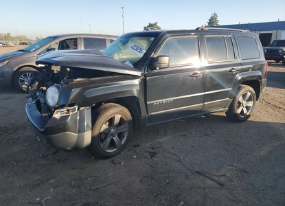 Fahrzeugbericht für VIN 1C4NJPFA5FD372074 – Bild 1