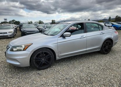 Vehicle Report for VIN 1HGCP2F33BA043171 - Image 1