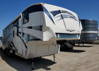 Informe del vehículo para VIN 4YDF403209F810084 - Imagen 1