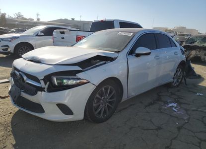 Raport pojazdu dla VIN W1K3G4EB3MJ277225 - Obraz 1