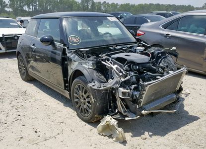 Отчет о транспортном средстве для VIN WMWXM5C50F3A57636 - изображение 1