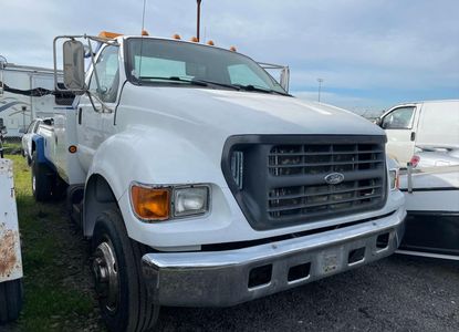 تقرير المركبة لـ VIN 3FDNF65231MA32775 - الصورة 1