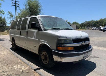 Informe del vehículo para VIN 1GAHG35UX51171845 - Imagen 1