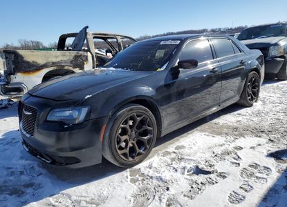 Informe del vehículo para VIN 2C3CCABG9KH637976 - Imagen 1