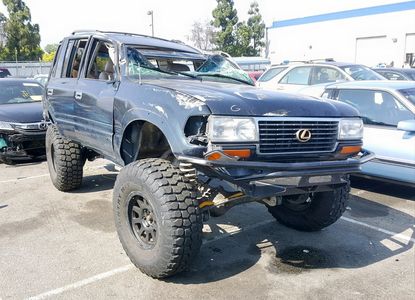 Отчет о транспортном средстве для VIN JT6HJ88J3T0138302 - изображение 1