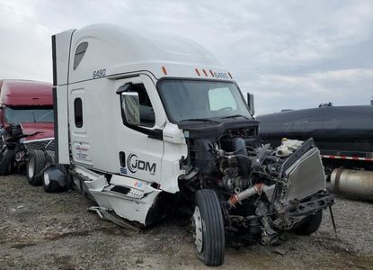 Vehicle Report for VIN 3AKJHHDR4NSNC6490 - Image 1