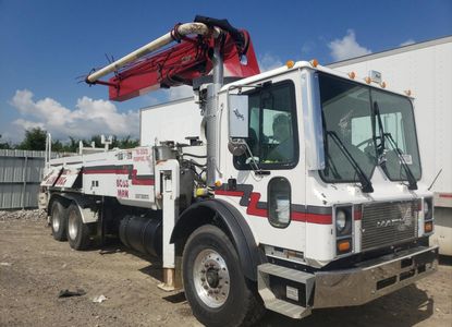 Informe del vehículo para VIN 1M2K189C11M017462 - Imagen 1