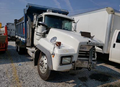 Raport vehicul pentru VIN 1M2P267C22M060946 - Imaginea 1