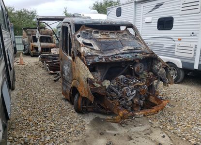 Raport vehicul pentru - Imaginea 1