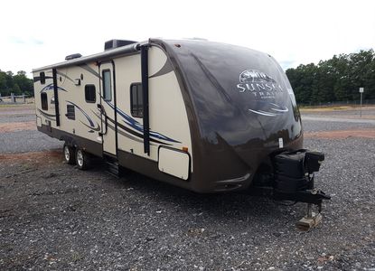 Rapport sur le véhicule pour VIN 4V0TC292XCB016855 - Image 1