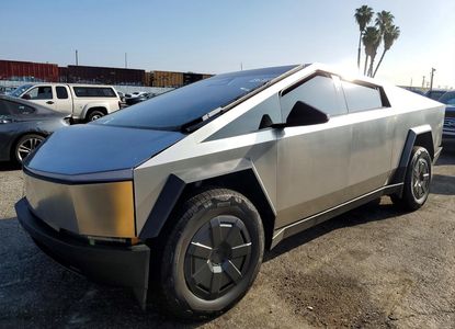 Raport vehicul pentru - Imaginea 1