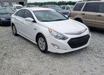 Fahrzeugbericht für VIN KMHEC4A49FA137152 – Bild 1