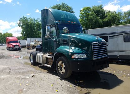 تقرير المركبة لـ VIN 1M1AW01X3DM005190 - الصورة 1