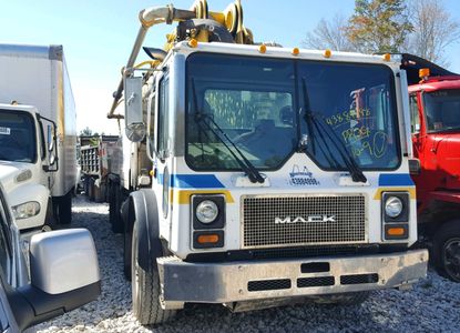 Raport pojazdu dla VIN 1M2K197C37M034135 - Obraz 1