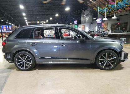 Raport pojazdu dla VIN WA1VWAF70LD013191 - Obraz 1