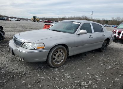 تقرير المركبة لـ VIN 1LNHM82V66Y636216 - الصورة 1