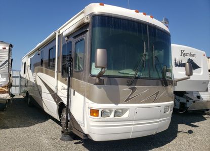 Raport pojazdu dla VIN 4VZDN53983C042749 - Obraz 1