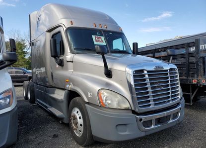 Raport pojazdu dla VIN 3AKJGLDR9HSHF1047 - Obraz 1