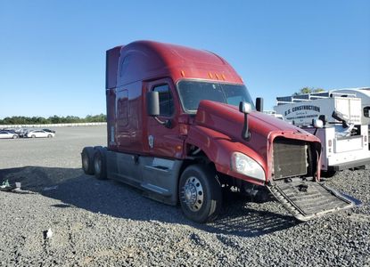 Vehicle Report for VIN 1FUJGLDR4JLJK3349 - Image 1