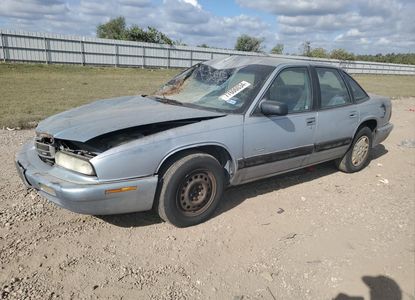 Vehicle Report for VIN 2G4WB52M8S1434963 - Image 1