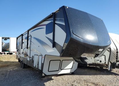 Fahrzeugbericht für VIN 4YDF3322XFR800825 – Bild 1