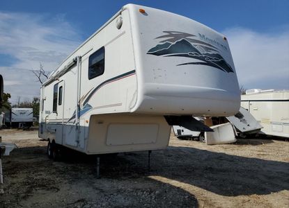 تقرير المركبة لـ VIN 4YDF28521Y4052154 - الصورة 1