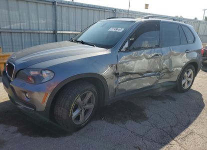 تقرير المركبة لـ VIN 5UXFE43509L261536 - الصورة 1