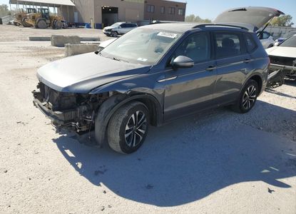 Vehicle Report for VIN 3VV1B7AX4NM050232 - Image 1