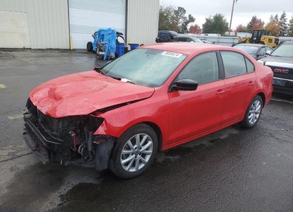 Звіт про транспортний засіб для VIN 3VWD17AJ1FM332224 – зображення 1