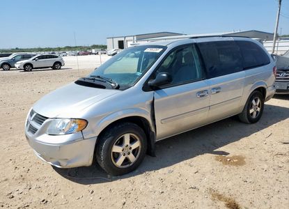 Vehicle Report for VIN 2D4GP44L87R263880 - Image 1