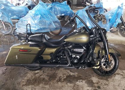 Informe del vehículo para VIN 1HD1KVC24HB687863 - Imagen 1