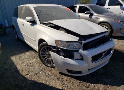 Raport pojazdu dla VIN YV1382MWXA2532680 - Obraz 1