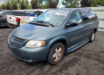 Vehicle Report for VIN 2D4GP44L56R886405 - Image 1