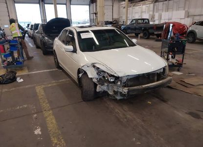 Informe del vehículo para VIN 1HGCP2F89AA070028 - Imagen 1