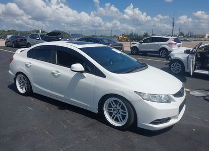 Vehicle Report for VIN 2HGFB6E55DH701017 - Image 1