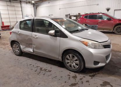 Raport pojazdu dla VIN JTDKTUD34CD523773 - Obraz 1