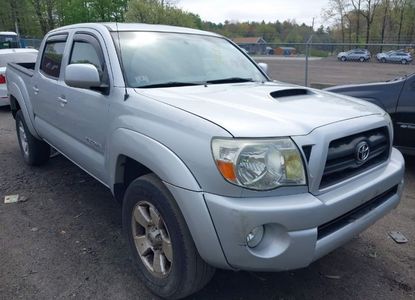 Informe del vehículo para VIN 5TELU42N85Z104762 - Imagen 1