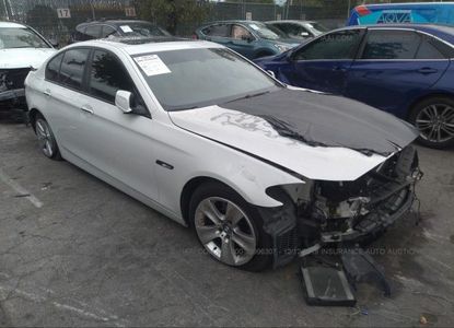 Звіт про транспортний засіб для VIN WBAXG5C57DDY33157 – зображення 1