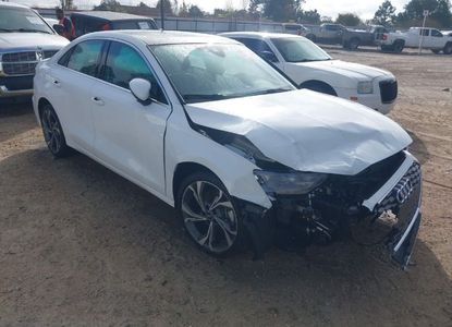 Отчет о транспортном средстве для VIN WAUAUDGYXNA023215 - изображение 1