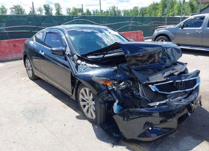 Informe del vehículo para VIN 1HGCS2B88AA006406 - Imagen 1