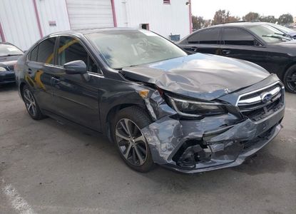 Raport pojazdu dla VIN 4S3BNAN64J3045424 - Obraz 1